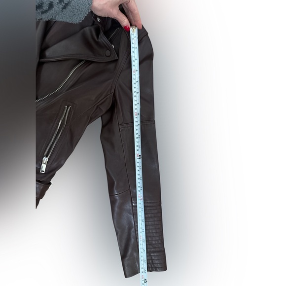 REISS
Tallis Leather Moto Jacket size 6 US in great like new condition - Picture 6 of 12